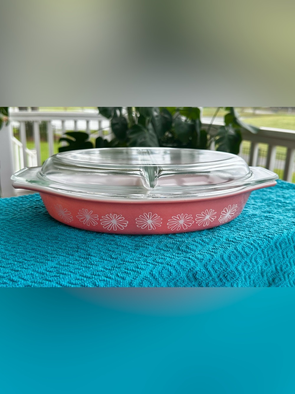 Vintage Pyrex Pink Daisy 063 Divided Casserole 1.5 Qt with 945-C Lid